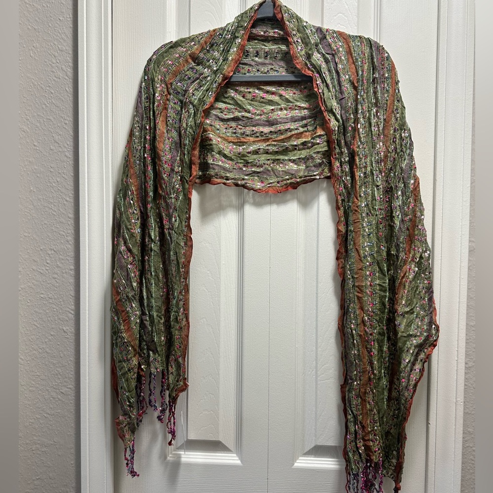 Beautiful Bohemian Tassel Shawl - NWT